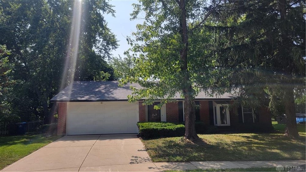 5218 Robinview Court, Dayton, OH 45424 BHGRE