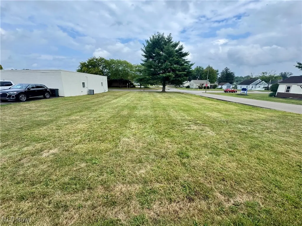 801 Leonard Avenue, Zanesville, OH 43701 - Image #1