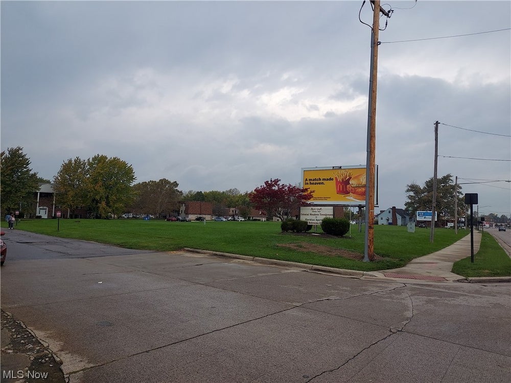 West River Road, Elyria, OH 44035 BHGRE