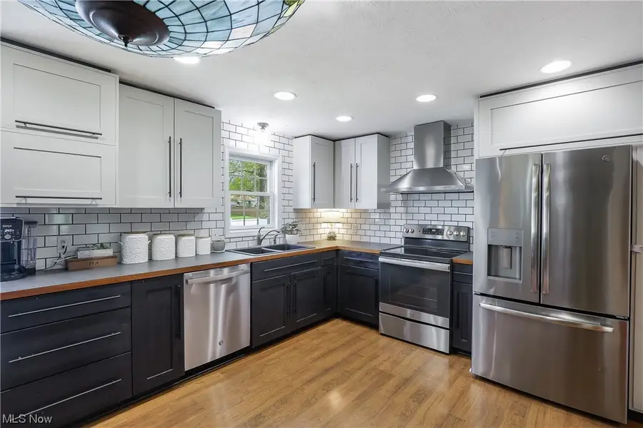 3944 Columbia Nw Avenue, Massillon, OH 44646 - Image #3