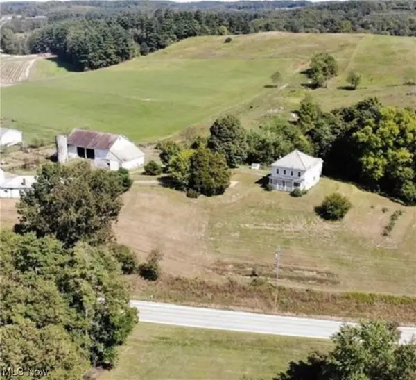 5470 N River Road, Zanesville, OH 43701