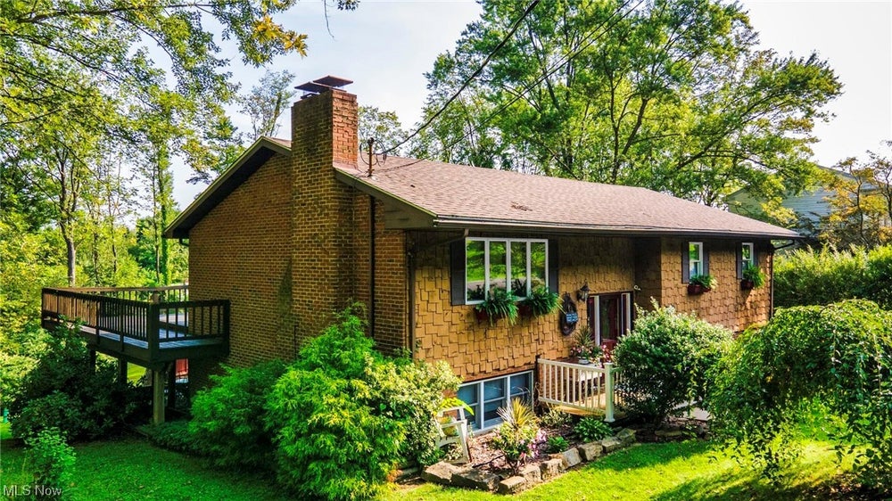 446 High Acres Drive, Chester, WV 26034 BHGRE