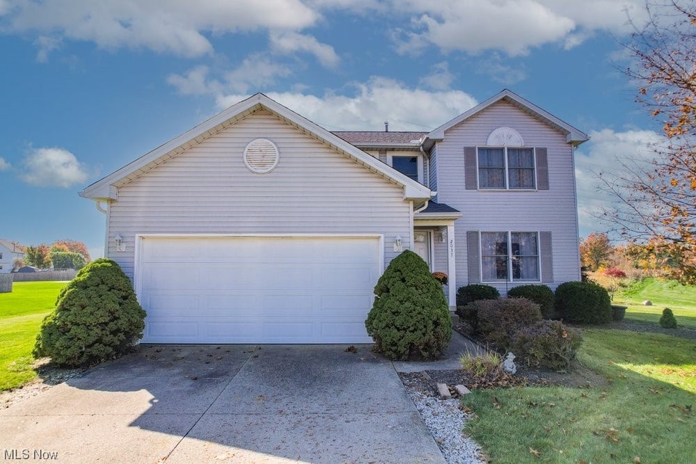 2037 Nantucket Drive, Lorain, OH 44053 BHGRE