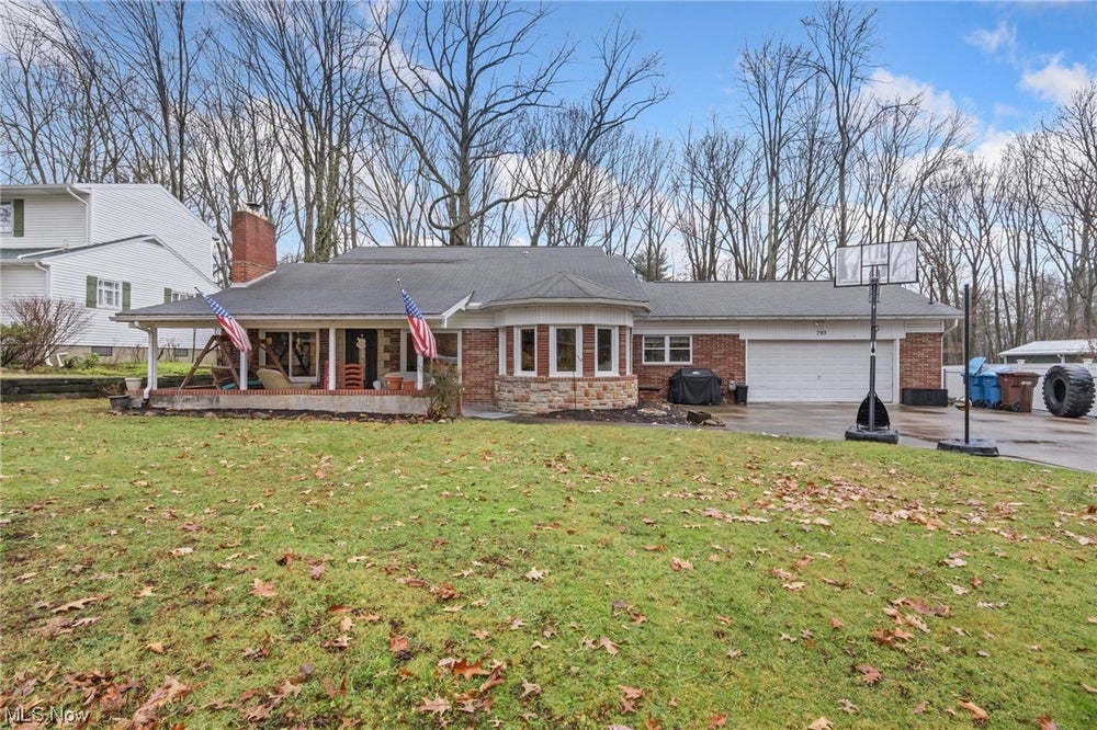 793 Fairwood Road, New Franklin, OH 44319 BHGRE