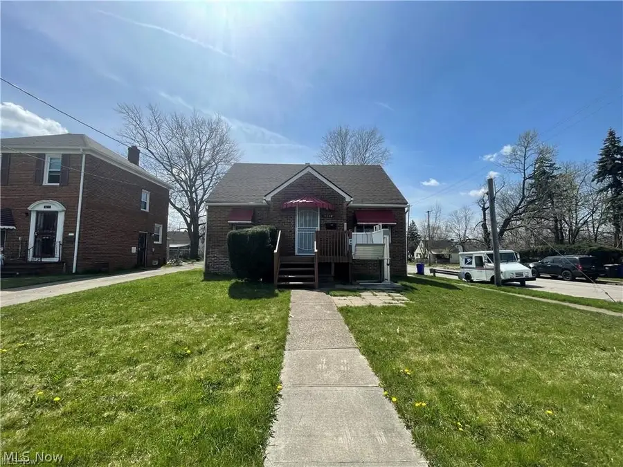 16008 Harvard Avenue, Cleveland, OH 44128 - Image #2