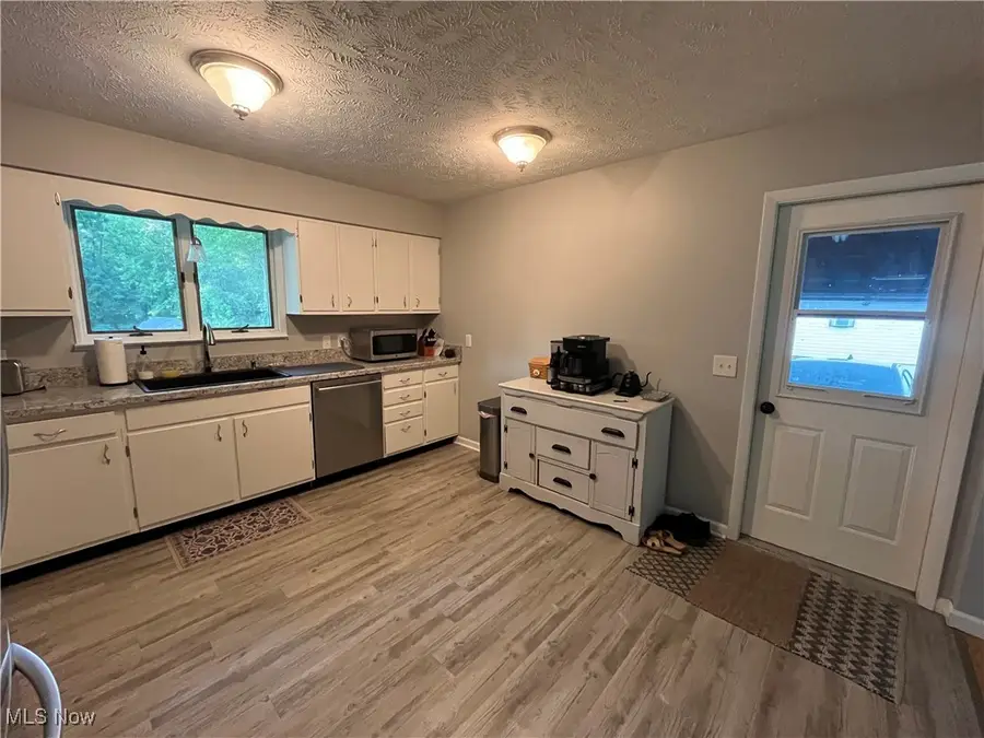 16305 Sperry Road, Vermilion, OH 44089 - #3