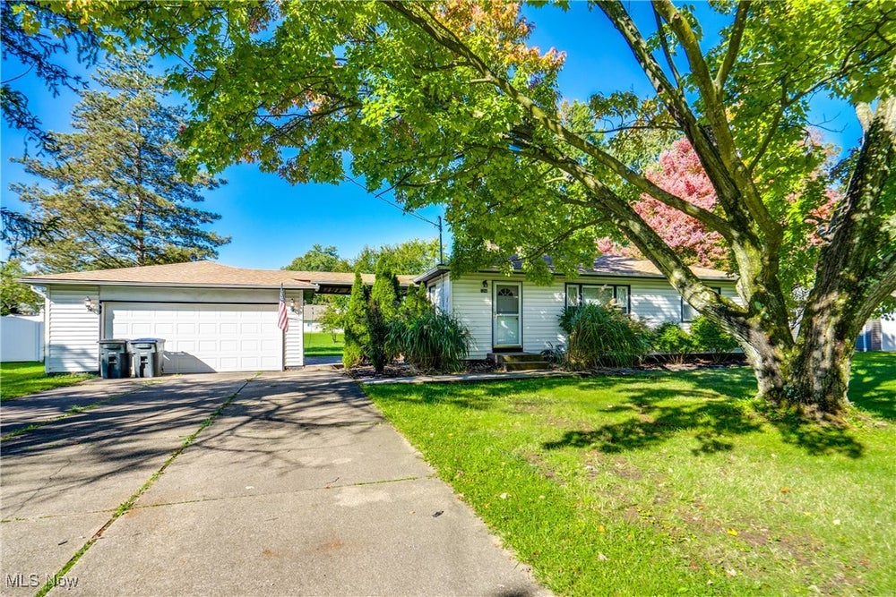 1296 Kent Drive, Brunswick, OH 44212 BHGRE