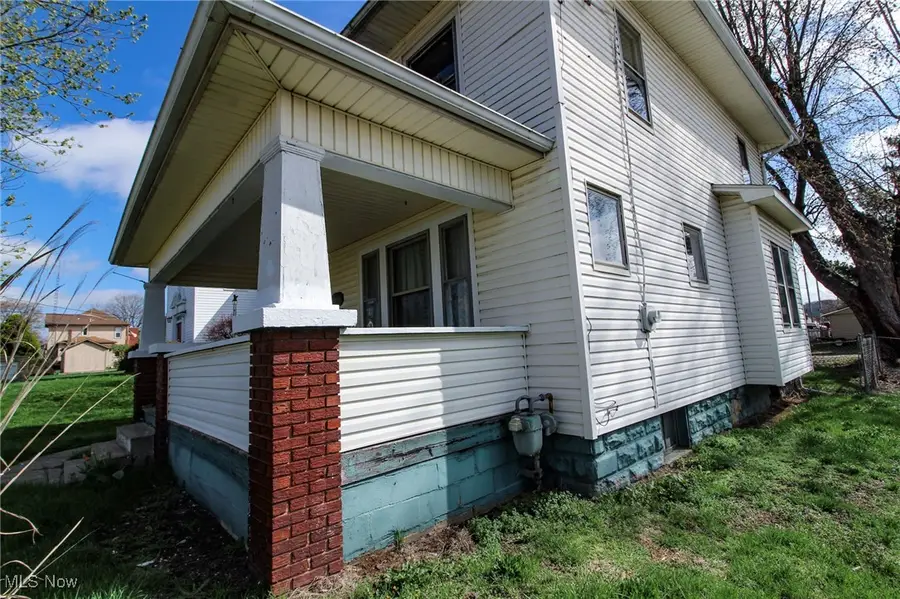 1338 Pine Street, Zanesville, OH 43701 - #3