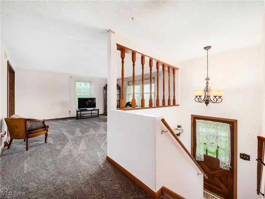 3208 Lakewood Drive, Zanesville, OH 43701 - Image #2