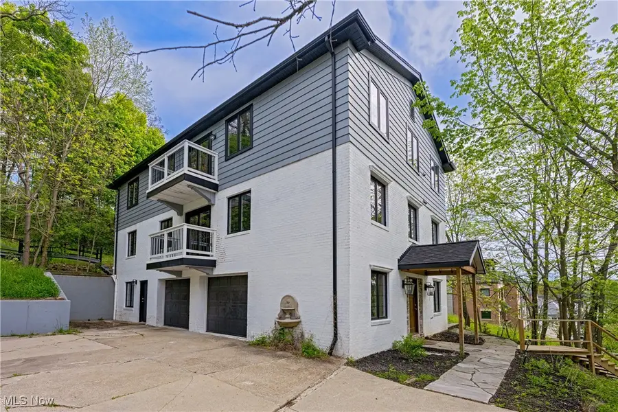 58 W Orange Street, Chagrin Falls, OH 44022 - Image #2