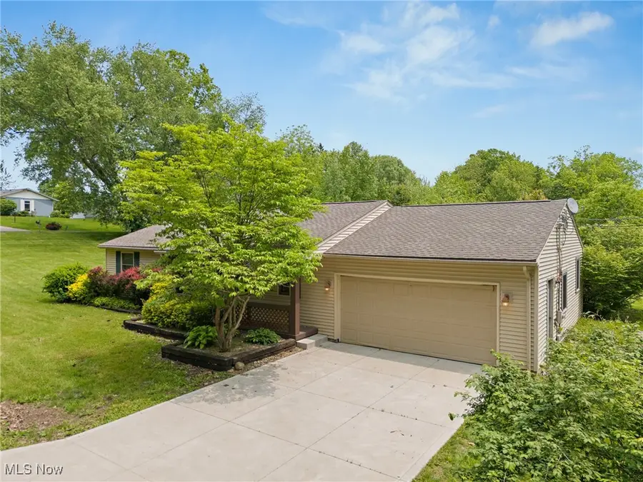 7183 Hunter Drive, Chippewa Lake, OH 44215 - Image #2