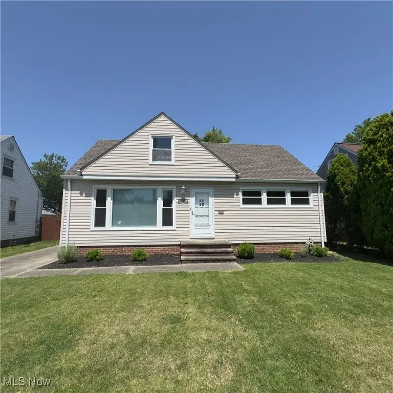 30131 Fairway Boulevard, Willowick, OH 44095 - Image #1