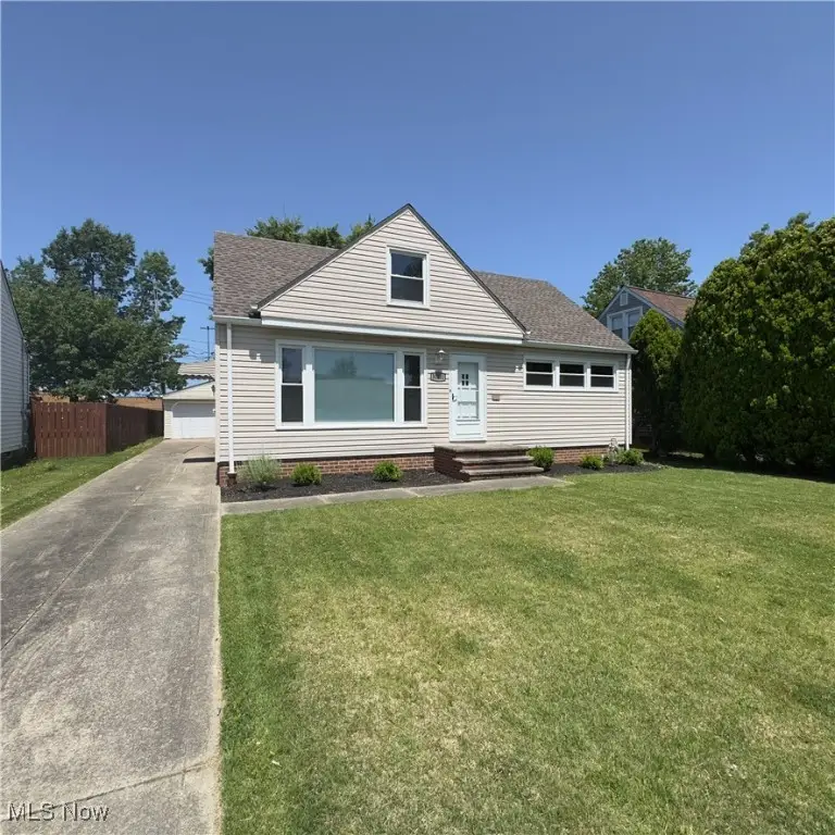 30131 Fairway Boulevard, Willowick, OH 44095 - Image #2
