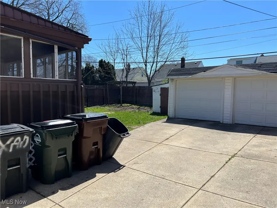 8109 Pelham Drive, Parma, OH 44129 - Image #2