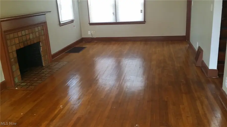 9126 Snow Road, Parma, OH 44130 - Image #2