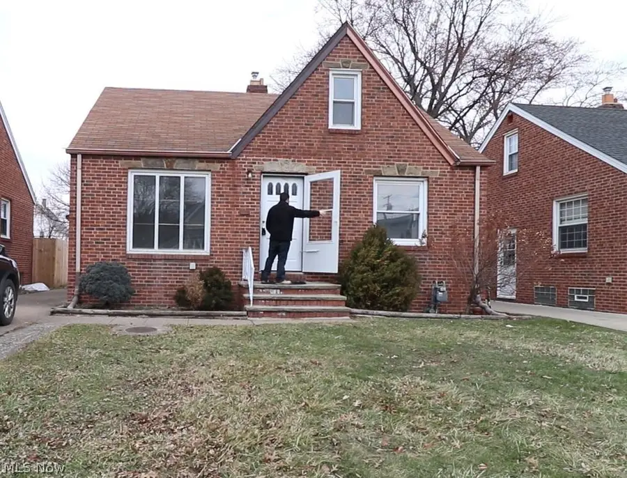 3106 Brookdale Avenue, Parma, OH 44134 - #2