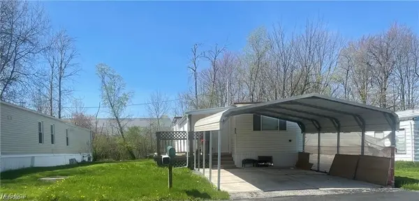 26240 Broadway Avenue #25, Oakwood Village, OH 44146