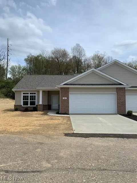 948 Queen Anne Nw Drive, Massillon, OH 44647