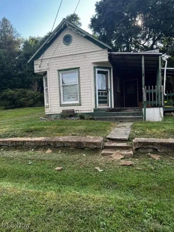 135 S Valley Street, Corning, OH 43730 - Image #1