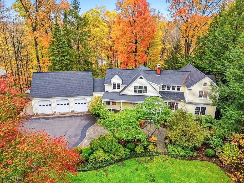 50 Park Lane, Chagrin Falls, OH 44022 - Image #1