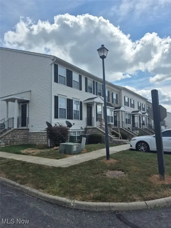 400 Oxford Oak Drive, Blacklick, OH 43004 - Image #2