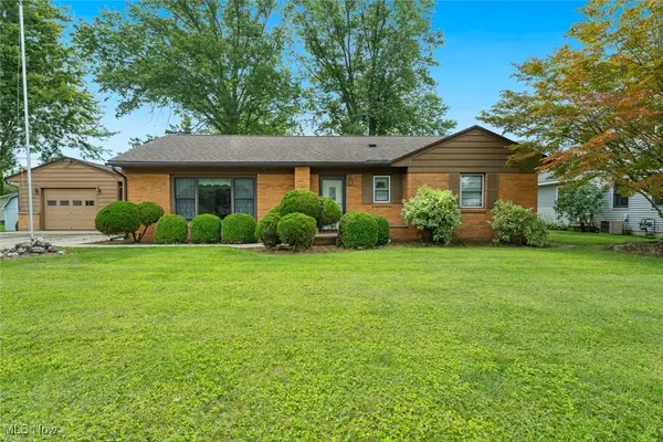 2350 E Sand Road, Port Clinton, OH 43452