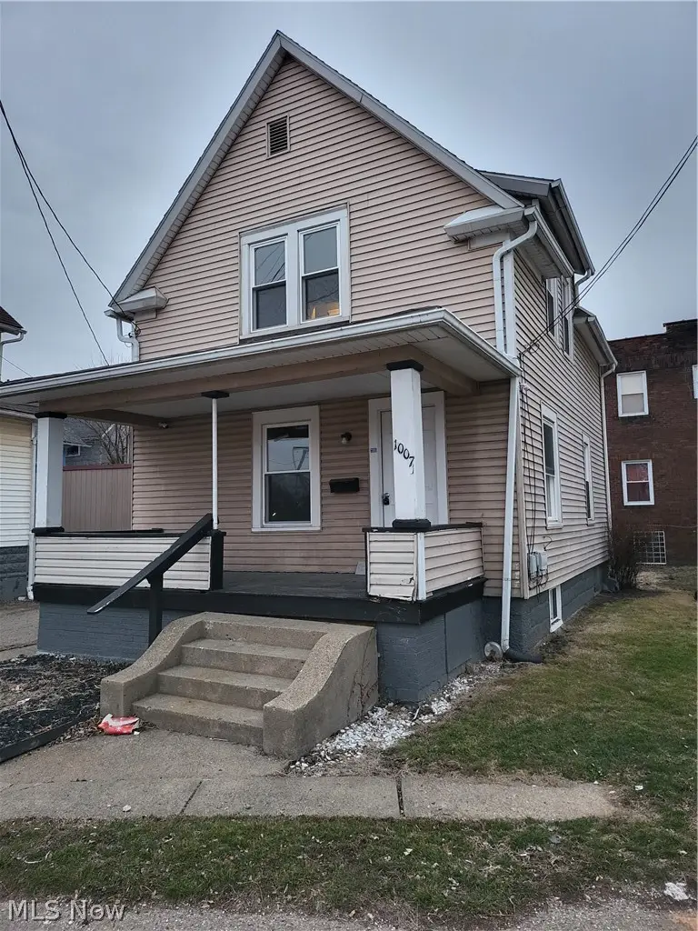 1007 Dewalt Nw Avenue, Canton, OH 44703 - #2