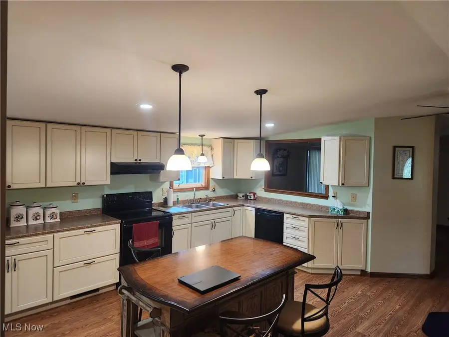 5747 E Clinton Street, Albany, OH 45710 - Image #2