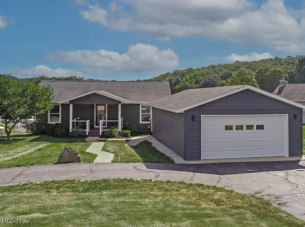 381 N Ridge Heights Drive, Howard, OH 43028 - Image #1