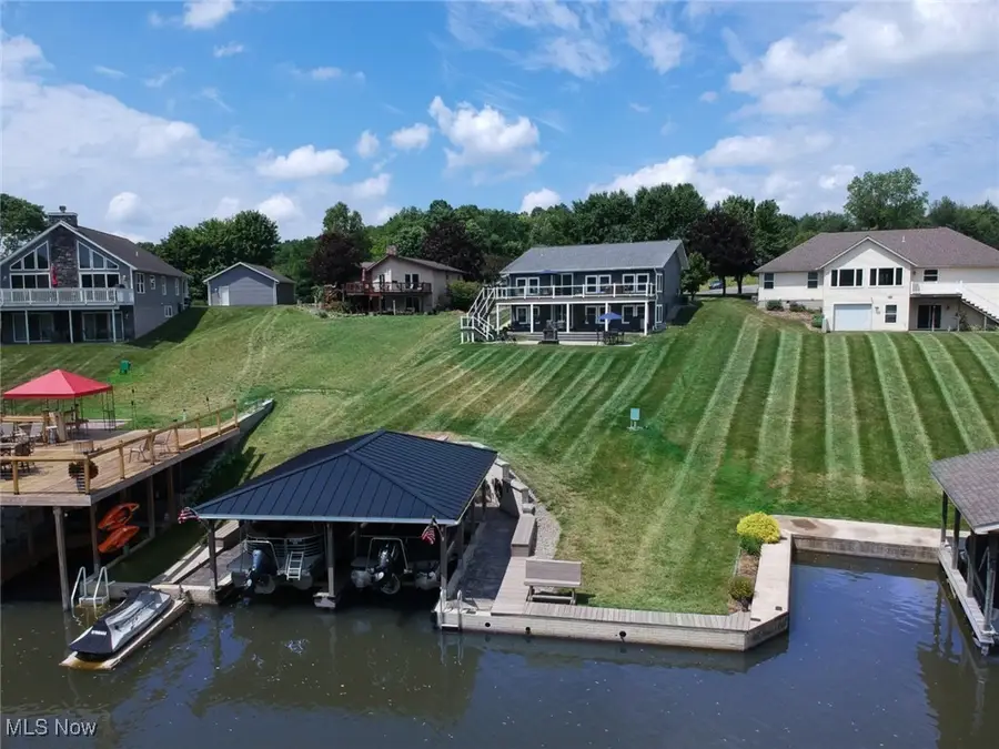 381 N Ridge Heights Drive, Howard, OH 43028 - Image #2