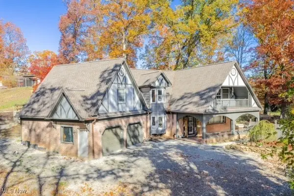 3369 Tabor Ridge Ne Road, Mineral City, OH 44656