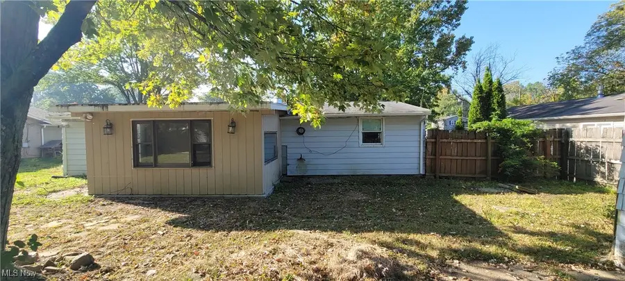 33700 Henwell Road, Columbia Station, OH 44028 - Image #2