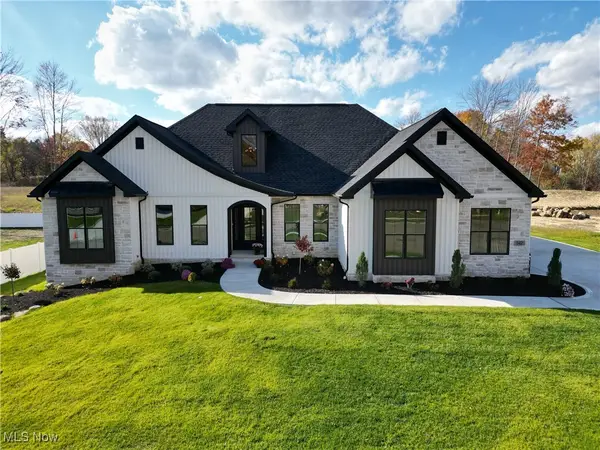 542 Lakewood E Drive, Canal Fulton, OH 44614