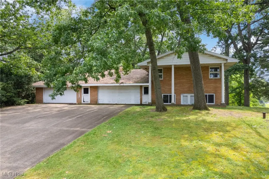 4567 Rex Lake Drive, New Franklin, OH 44319 - Image #2