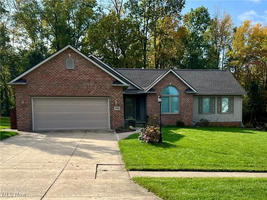 4312 Apple Orchard, Rootstown, OH 44272 - #1