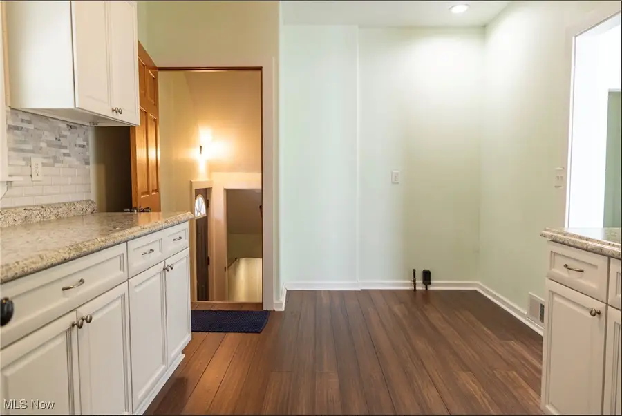 9612 Park Heights Avenue, Garfield Heights, OH 44125 - Image #3