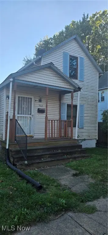 564 W Hopocan Avenue, Barberton, OH 44203