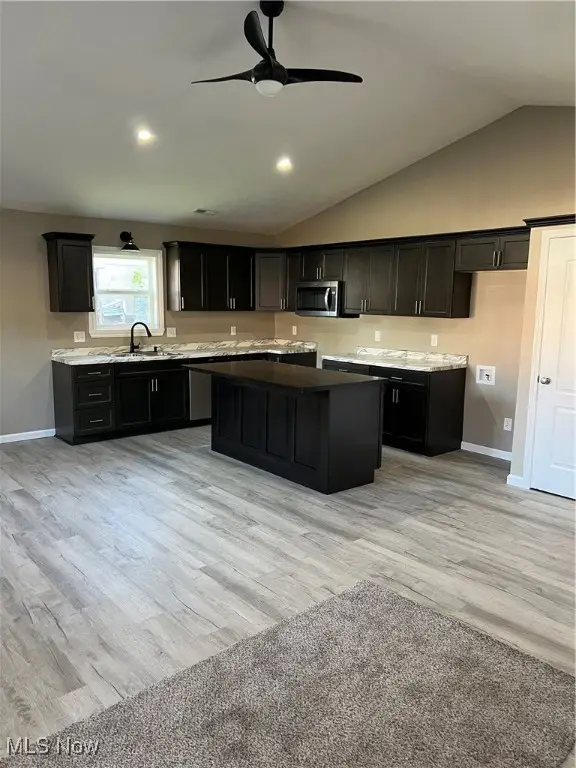 315 S Wallace Street, Uhrichsville, OH 44683 - Image #2