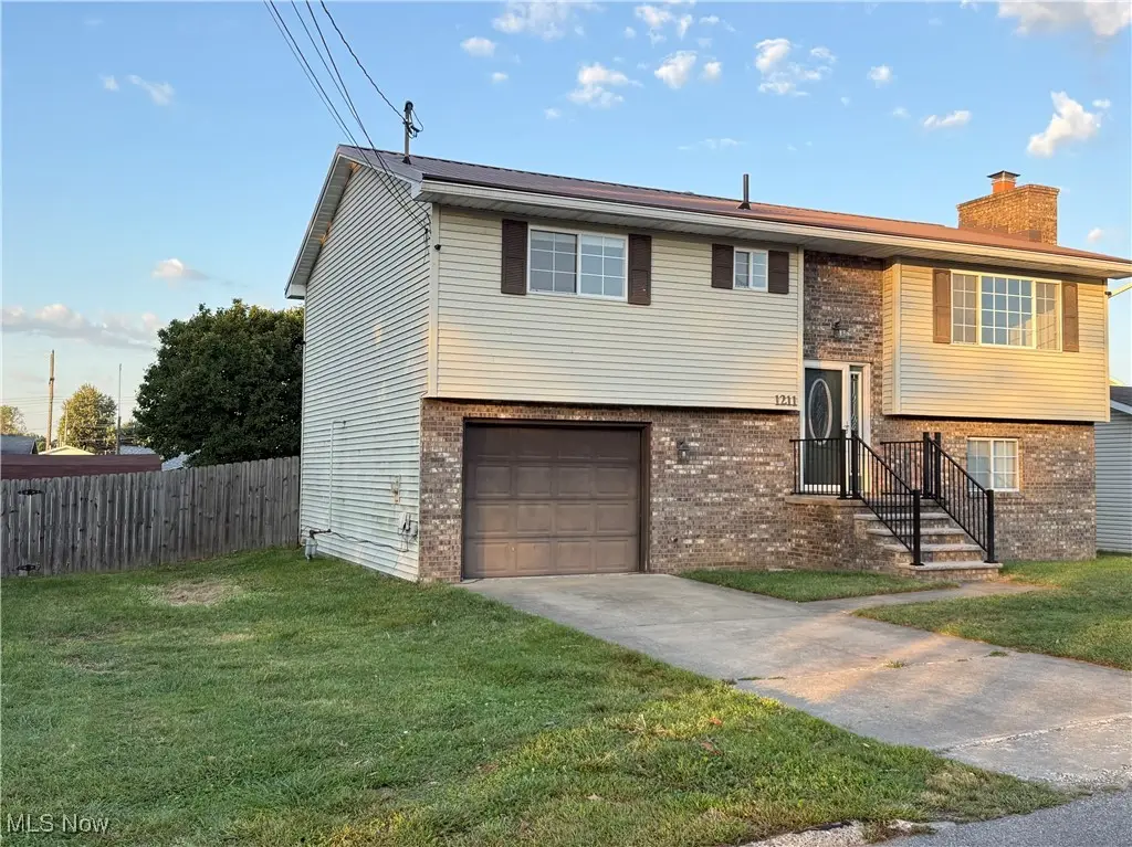 1211 19th Street, Vienna, WV 26105 - Image #1