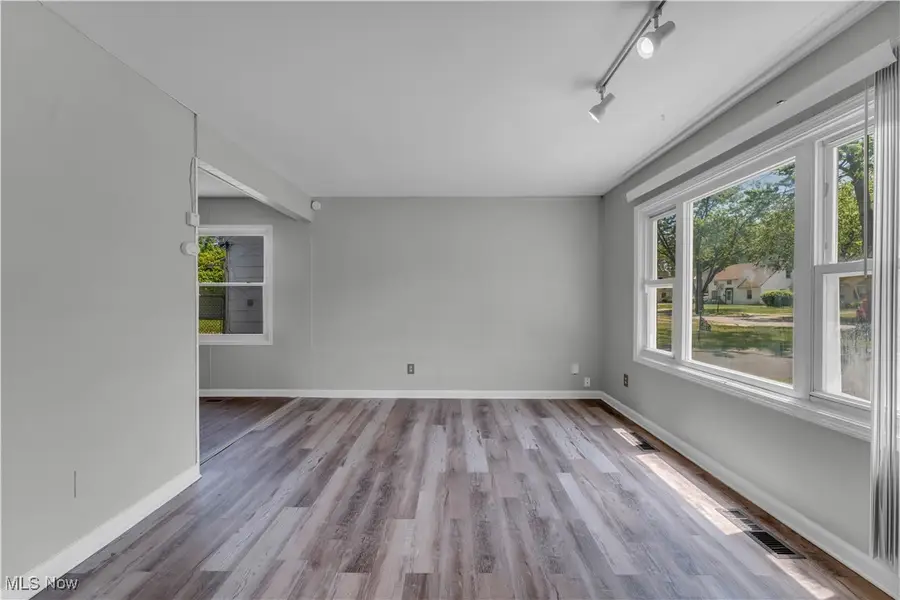 19111 Longbrook Road, Warrensville Heights, OH 44128 - Image #2