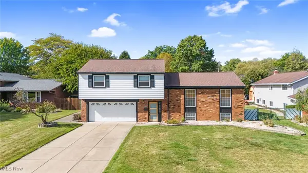3520 Archwood Drive, Rocky River, OH 44116