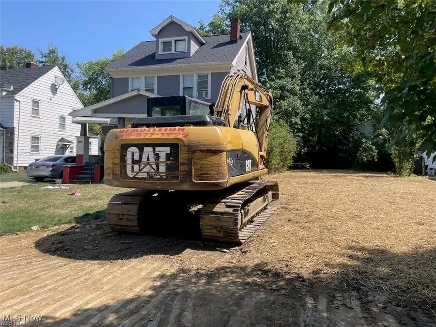 1005 Woodview Road, Cleveland Heights, OH 44121 - Image #2