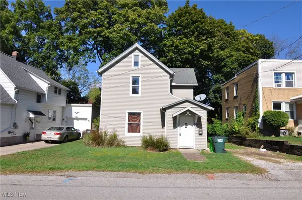 217 W Summit Street, Barberton, OH 44203