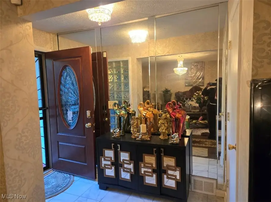 2186 Mount Vernon Boulevard, East Cleveland, OH 44112 - Image #3