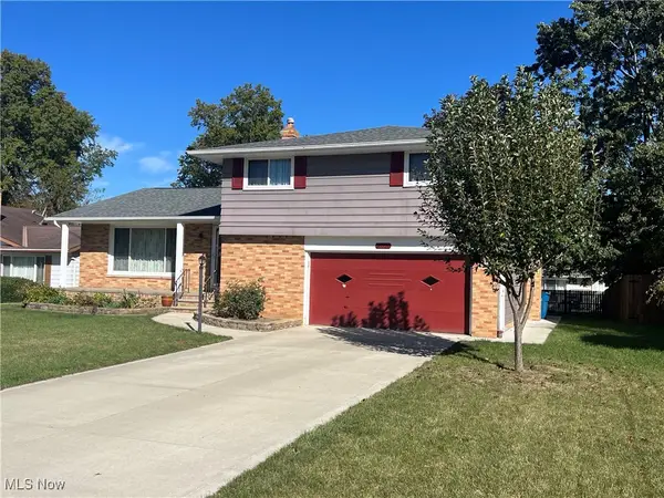 26726 Leenders Lane, North Olmsted, OH 44070