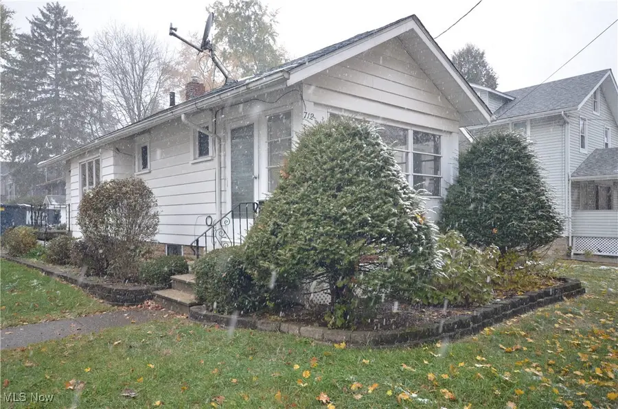 712 Frase Avenue, Akron, OH 44305 - Image #2