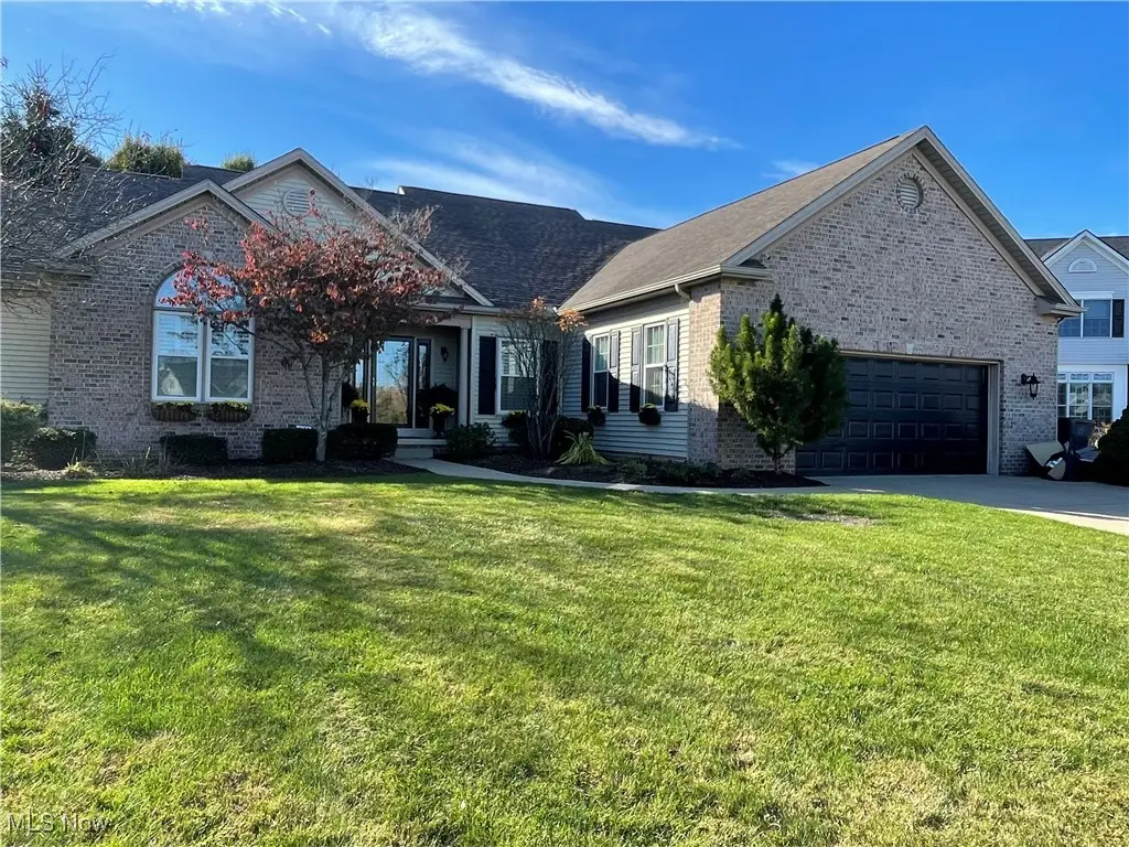 4456 Red Panda Nw Circle, Massillon, OH 44646 - Image #1