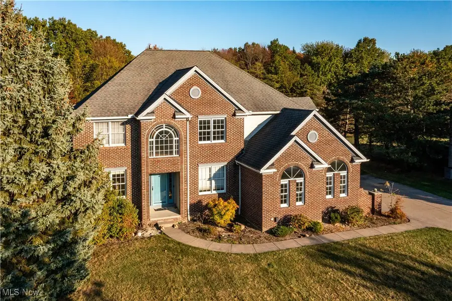 1095 Arrowhead Drive, Vermilion, OH 44089 - Image #2