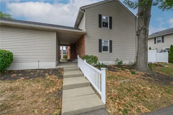 1236 W Maple Street, North Canton, OH 44720