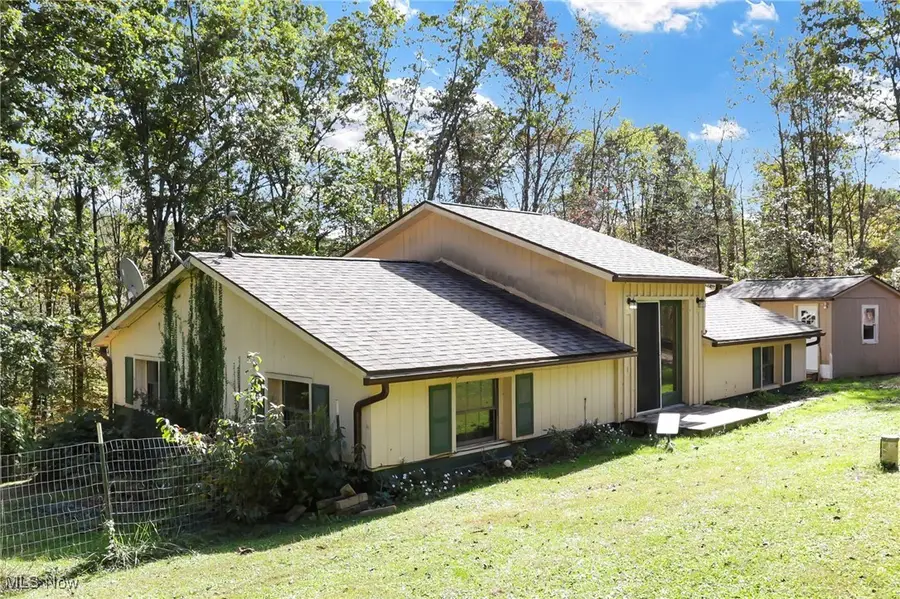 852 Wallace Road, Little Hocking, OH 45742 - Image #3